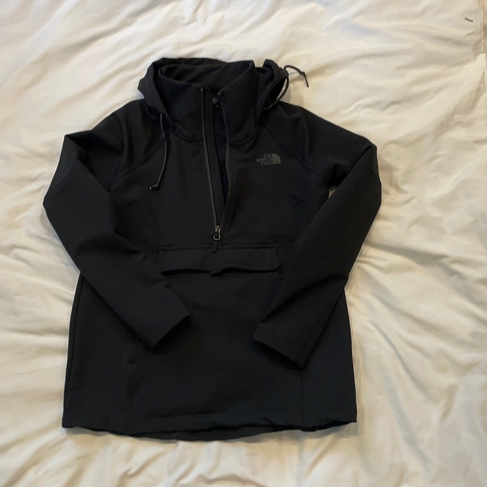 NORTH FACE ZIP UP WOTH POCKETS